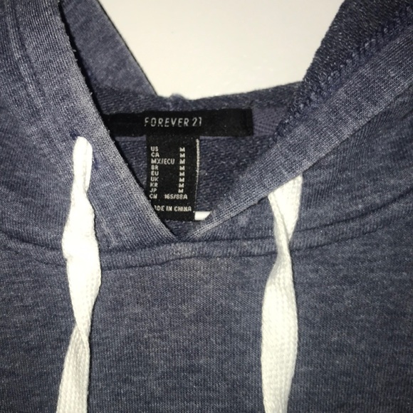 cropped hoodie - Picture 2 of 3